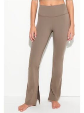 Spiritual Gangster Boot-Cut Split-Hem Pants in Shroom